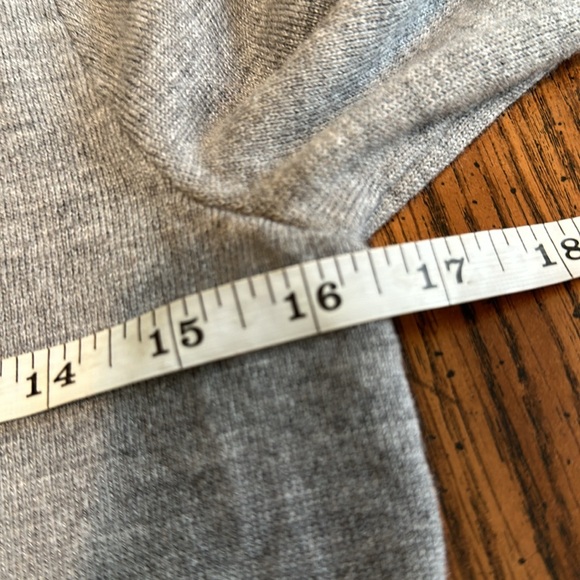 Ralph Lauren Sport 100% Merino Wool Gray Sweater Size Large - Picture 4 of 5